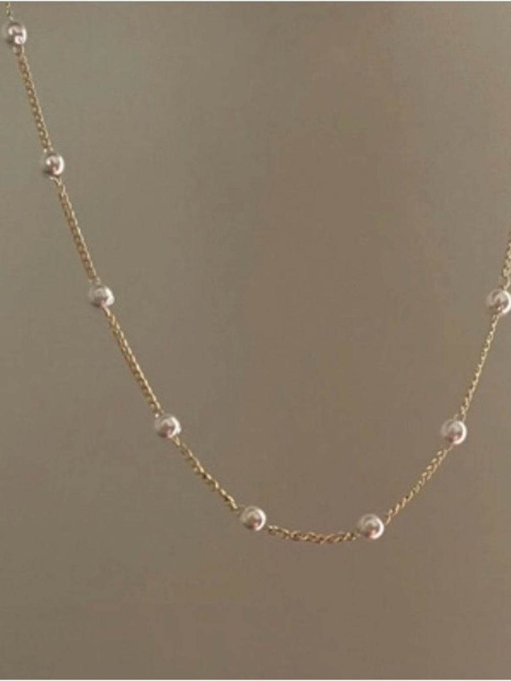 Delicate Gold or silver Faux Pearls Choker Necklace - Women's Jewelry